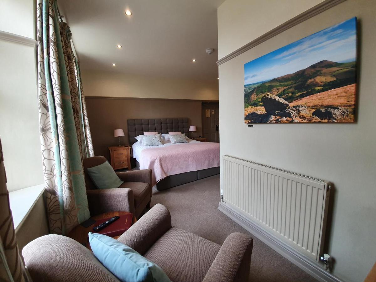 The Castle Hotel Bishop's Castle Luaran gambar